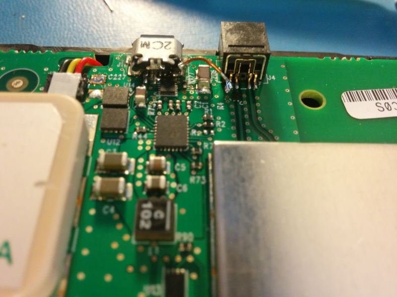 File:Stratus1 usb repair.jpg