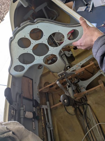 File:Asw20 new panel test.jpg